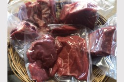 Symbolbild für Steakpaket vom Bio-Jungrind